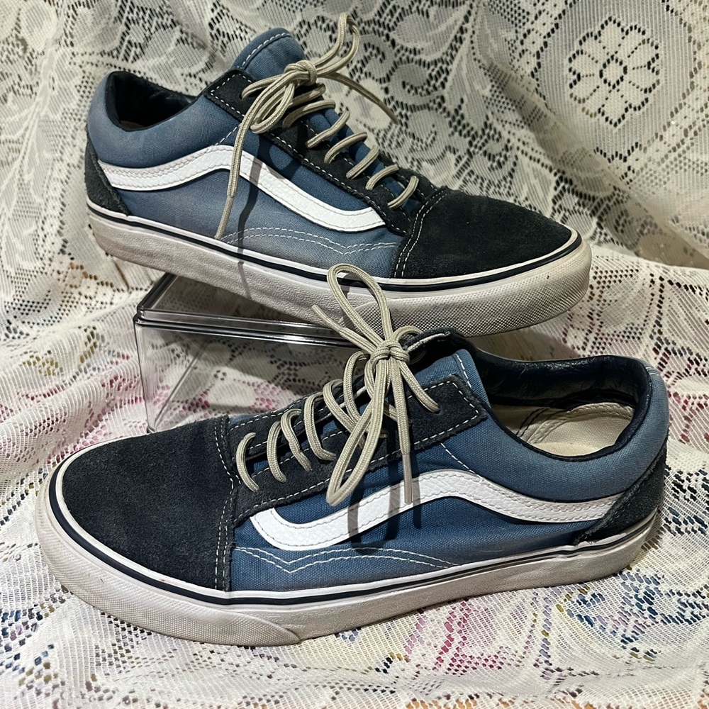 Vans off the wall Blue and white Sneakers size 8.5 women, 7 mens